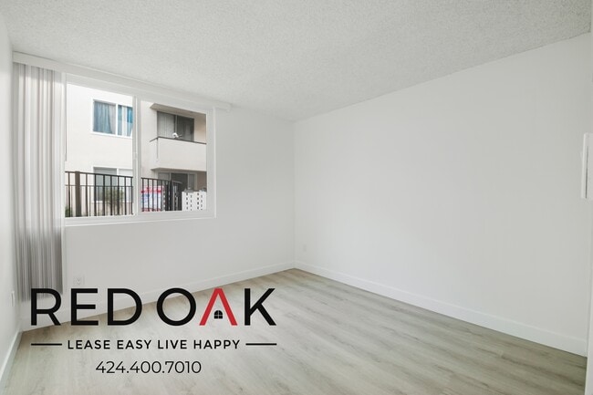 Building Photo - 1500 S Gramercy Pl