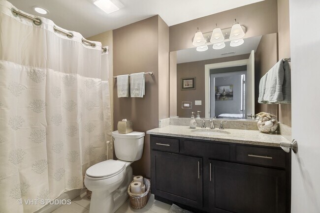 Building Photo - 154 School St