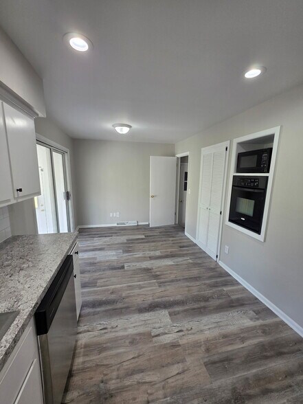 Building Photo - 3187 Licking Valley Rd