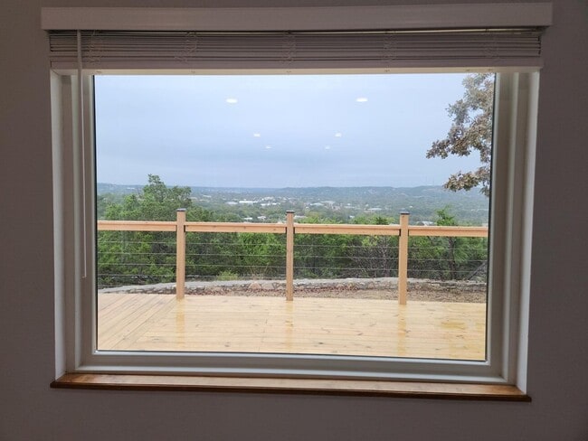 Building Photo - 100 Chula Vista Dr