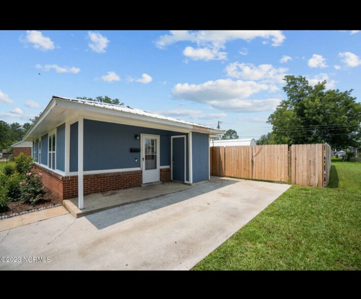 Building Photo - 2603 McClammy St