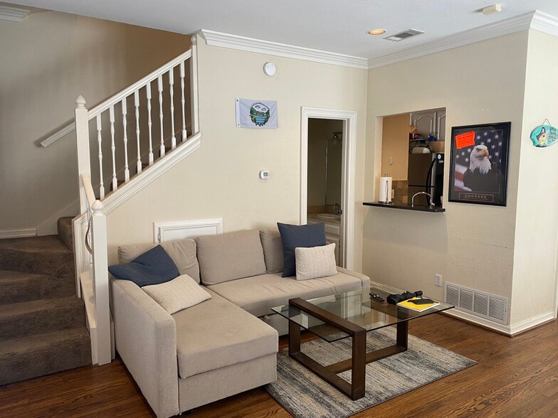 Building Photo - 3412 McFarlin Blvd