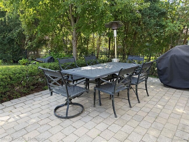 Building Photo - 3958 Winterset Ct