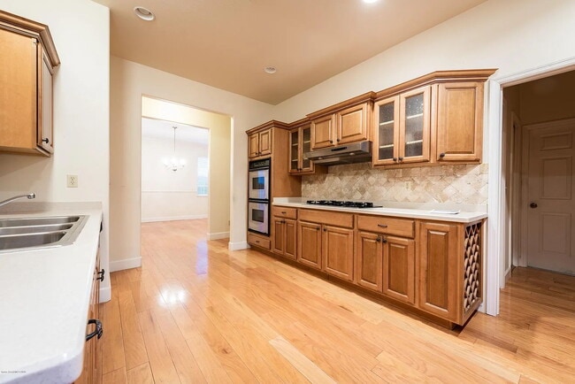 Building Photo - Spacious 4 bedroom house with 2.5 baths in desirable gated LaCita neighborhood