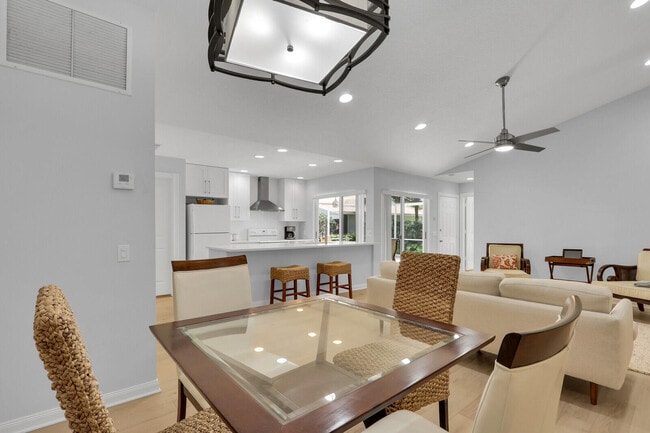 Building Photo - 7904 Chapman Oak Ct