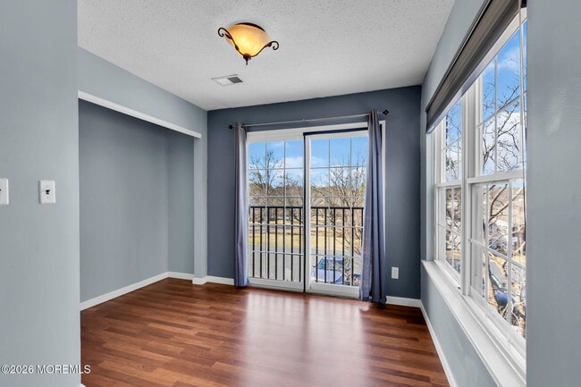 Building Photo - 106 Frontier Way