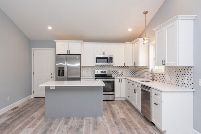 Building Photo - College Hill- New Construction! Stunning 3...