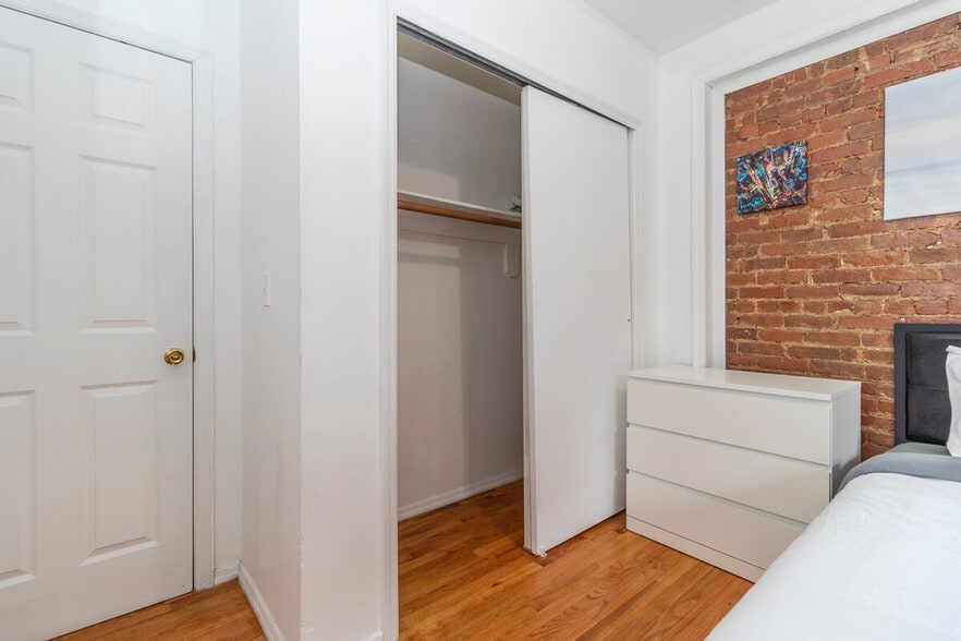 Building Photo - 309-311 East 95th Street-SI ID1032053P