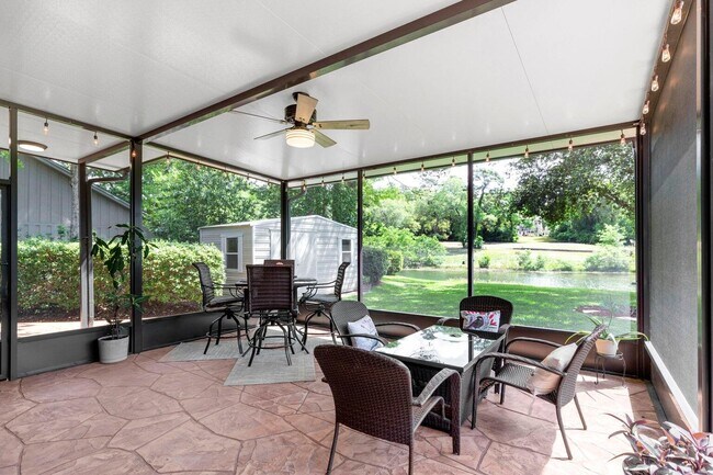Building Photo - 708 Turnberry Cove S
