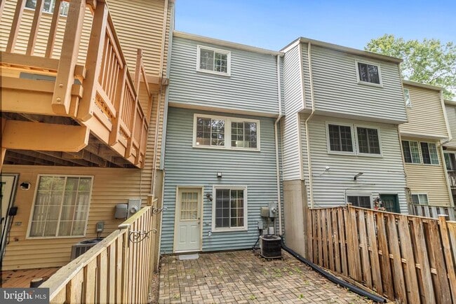 Building Photo - 8345 Windfall Rd