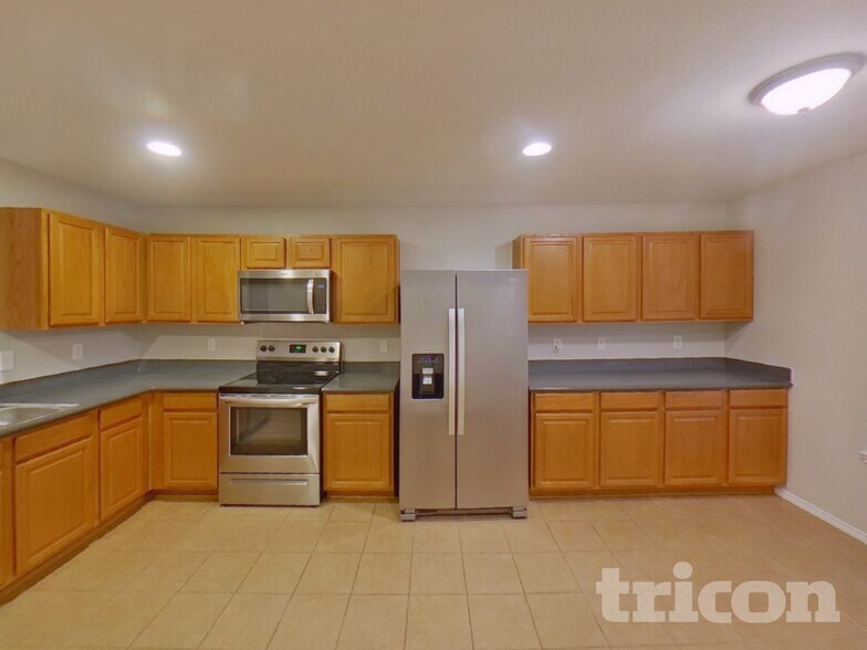 Building Photo - 534 Blue Sage