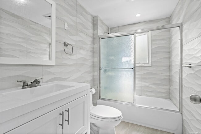 Building Photo - 181 Schley Ave