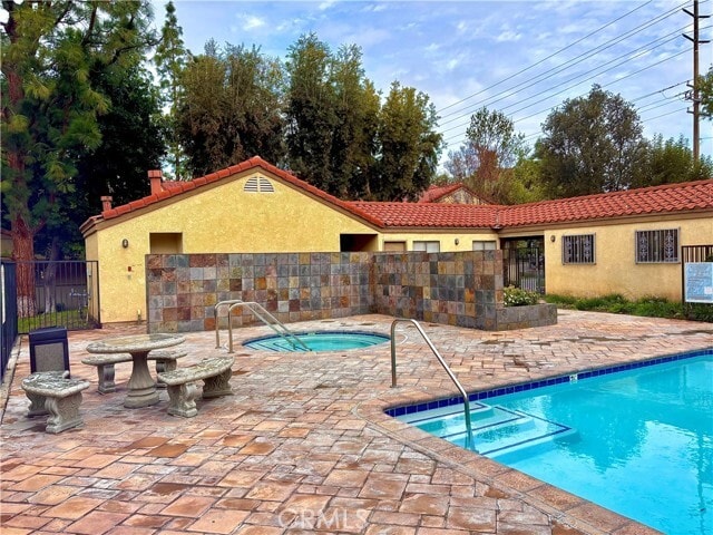 Building Photo - 1110 W Blaine St