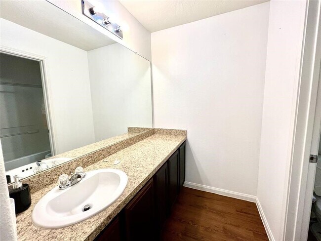 Building Photo - 19111 Canaras Ct