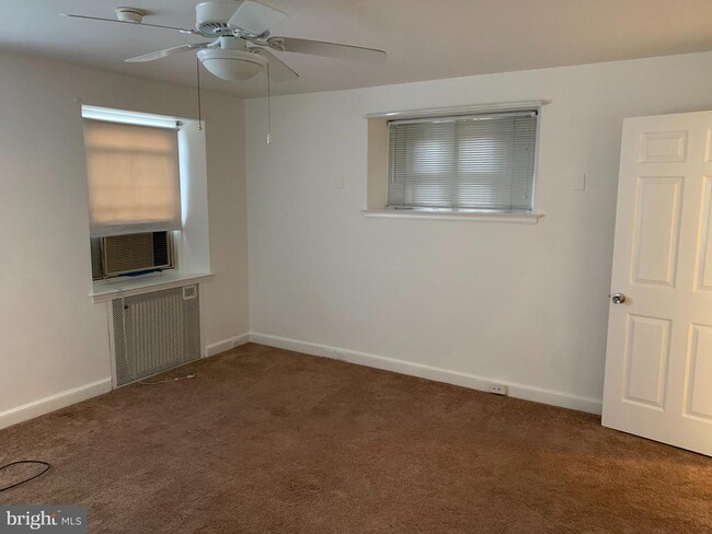 Building Photo - 501 E Philadelphia Ave