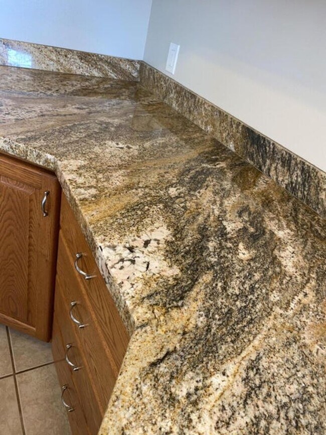 Building Photo - 3 Bedroom Home With Valley Views In St. George