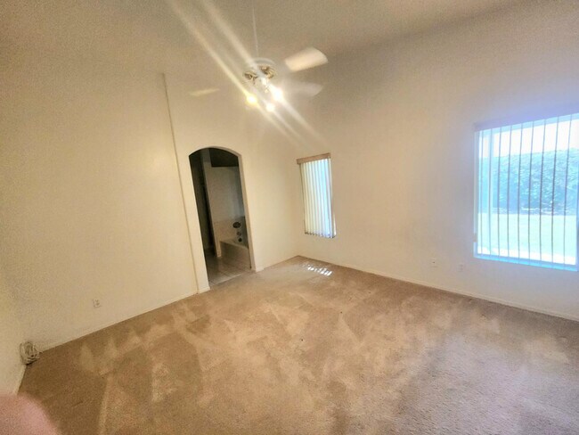 Building Photo - 9211 W Sandra Terrace