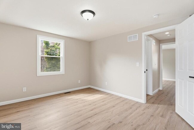 Building Photo - 706 Sue Grove Rd