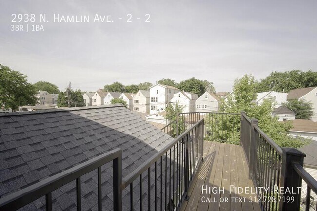 Building Photo - 2938 N Hamlin Ave