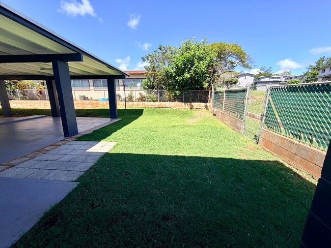 Building Photo - Newly Renovated 5BR/2BA Home – Move-In Ready in Pearl City