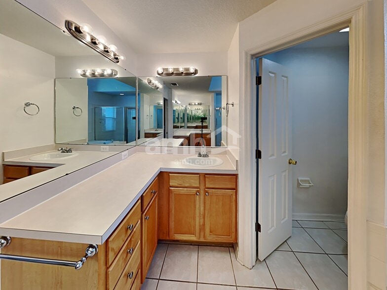 Building Photo - 1531 Kish Blvd