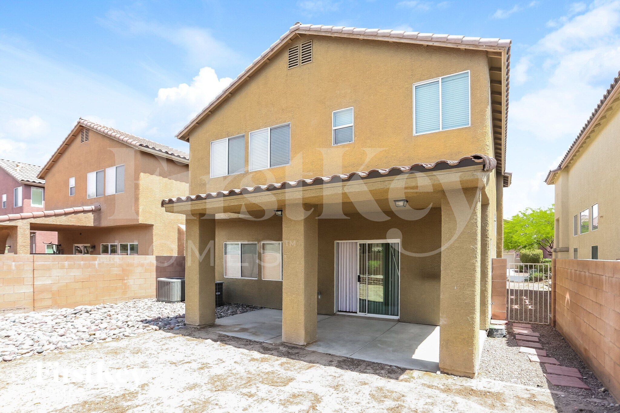 Building Photo - 6425 Casamar St