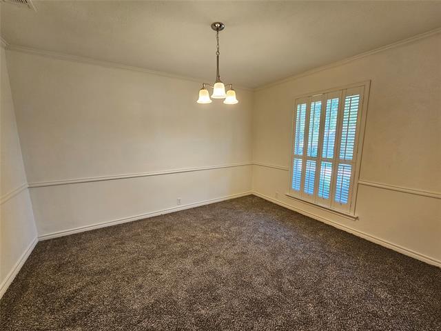 Building Photo - 2220 Eastwood Dr