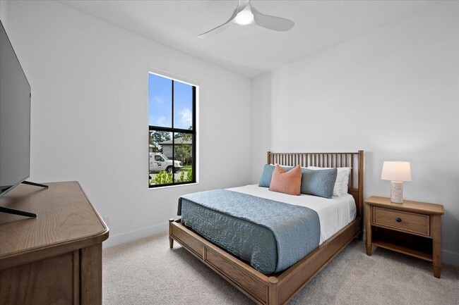 Building Photo - 13621 Le Christine Dr