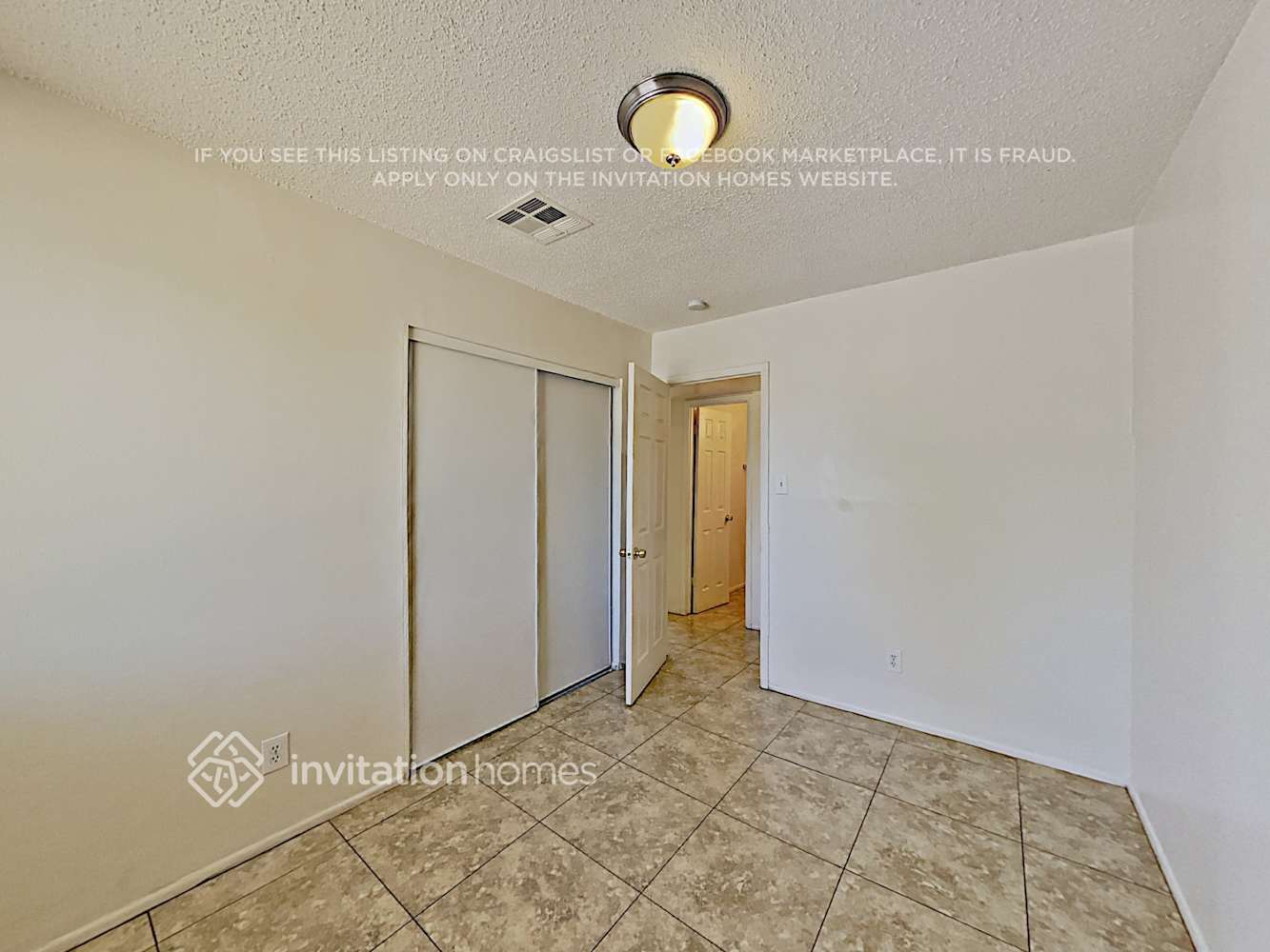 Building Photo - 6118 W Hollyhock Dr