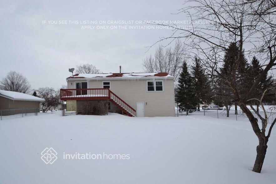 Building Photo - 537 Norman Dr