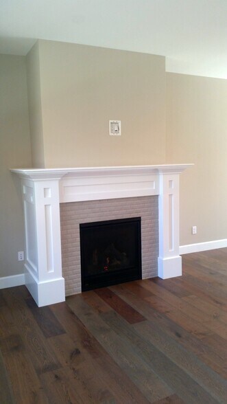 Building Photo - 286 D Ave