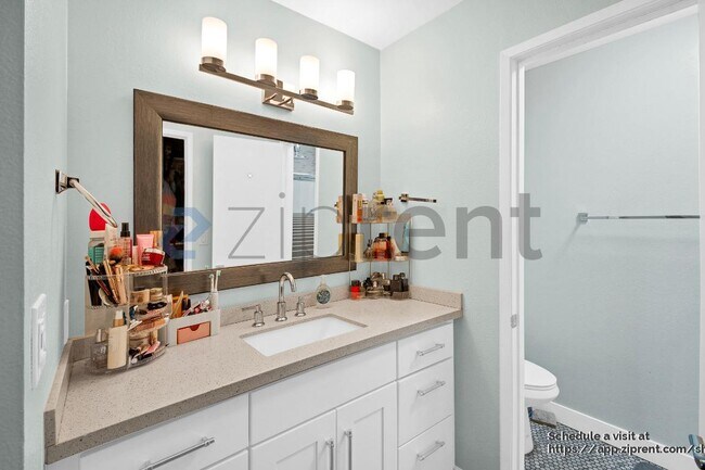 Building Photo - 15511 Sherman Way