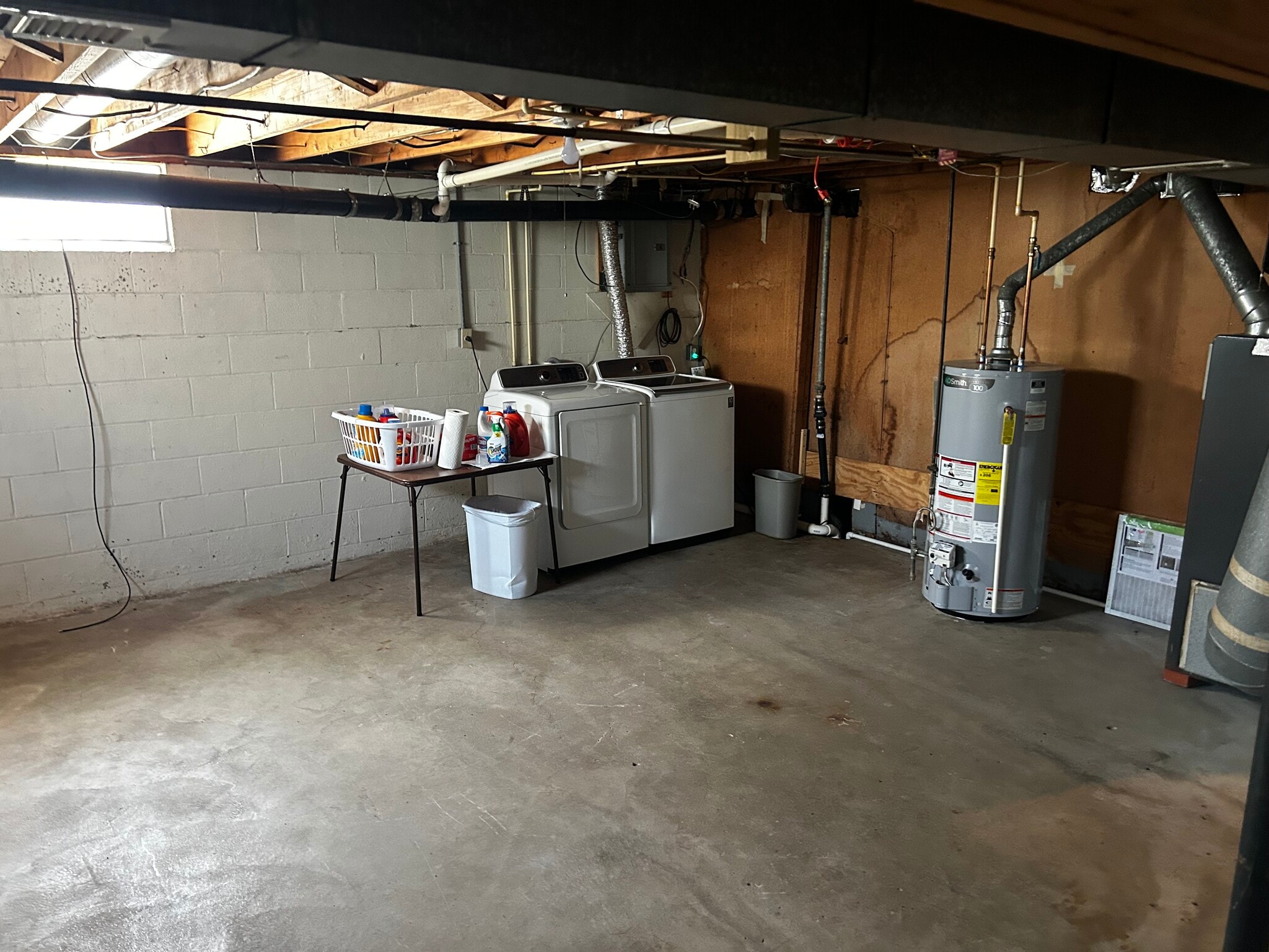 Washer dryer - 1702 Graylock St