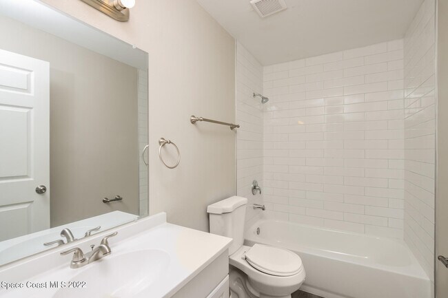 Building Photo - 1790 Lantana Ct NW