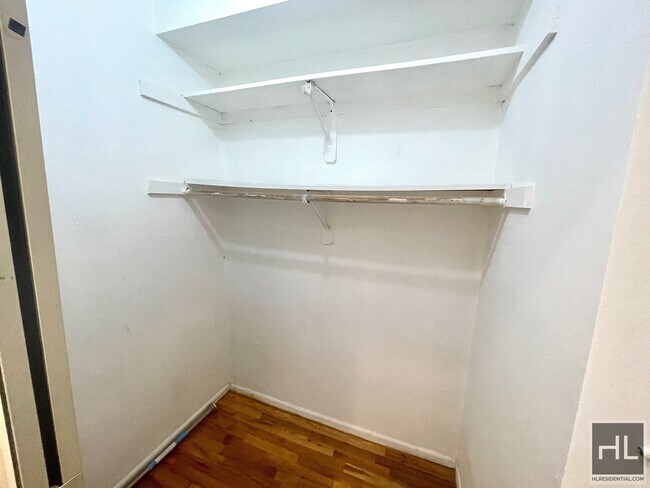 Building Photo - 76 ROAD