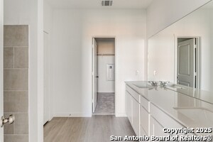 Building Photo - 104 Paige Pl