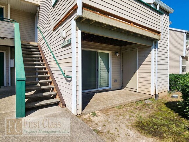 Building Photo - 1285 NW 183rd Ave