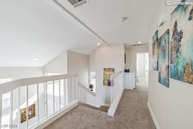 Building Photo - 884 Carnival Ave