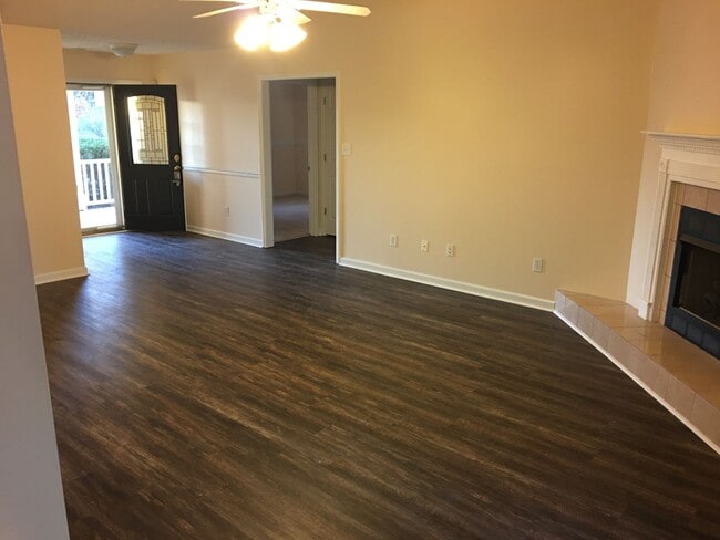 Building Photo - Beautiful 4br, 2.5 bath home in the Jack Brit school district