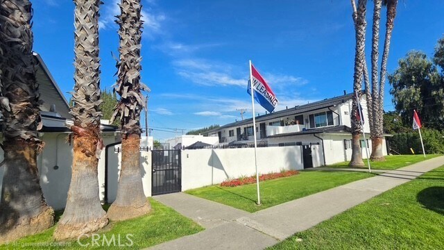 Building Photo - 1803 W Sumac Ln