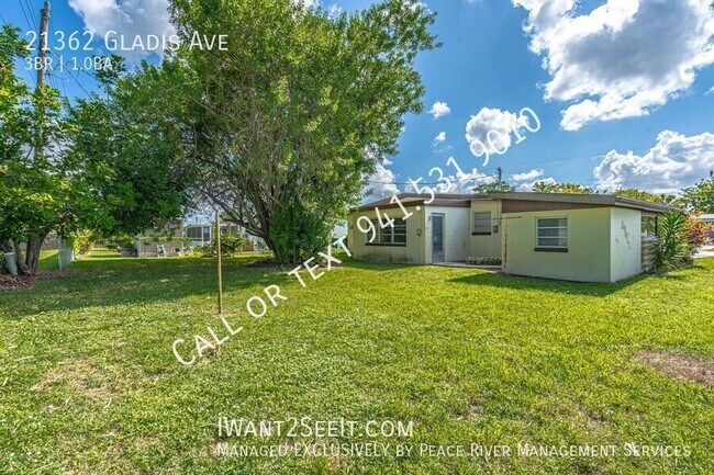 Building Photo - 21362 Gladis Ave