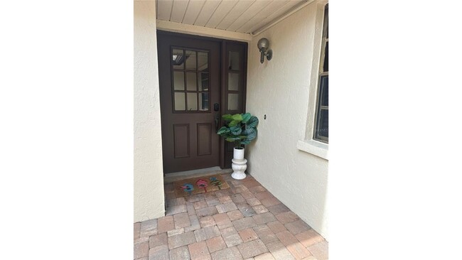 Building Photo - 4644 La Jolla Dr