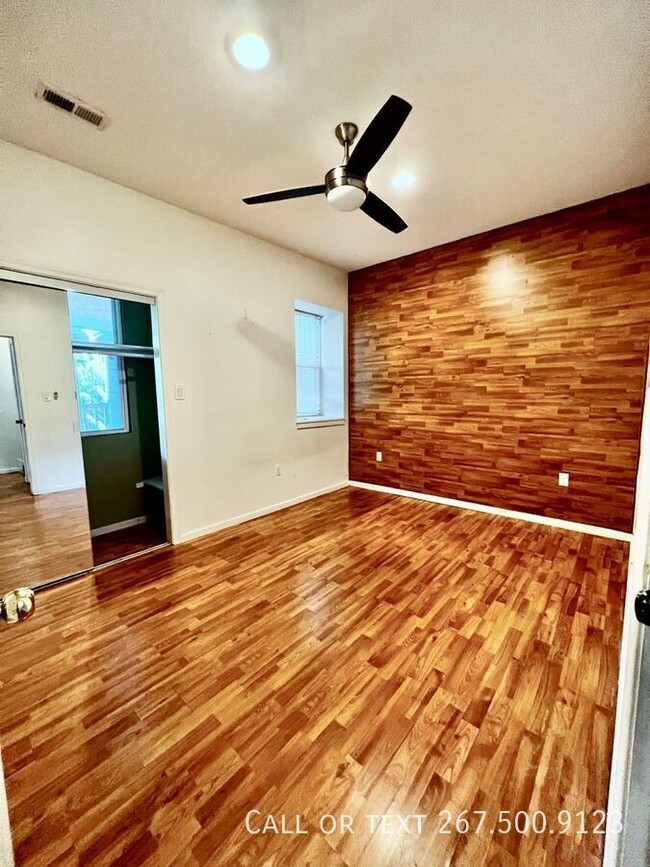 Building Photo - 122 S 46th St