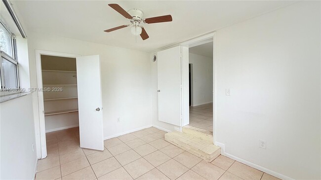 Building Photo - 1411 NE 155th Terrace
