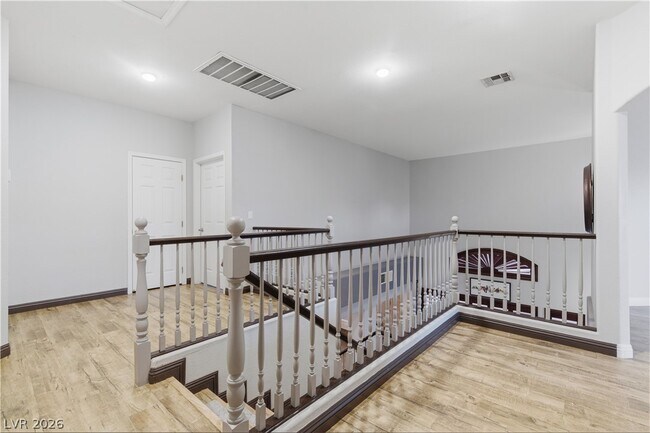 Building Photo - 8899 Sanibel Shore Ave
