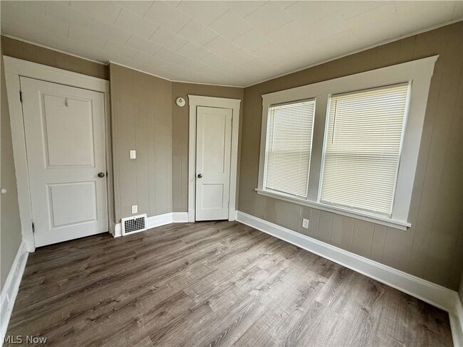 Building Photo - 1265 Marlowe Ave