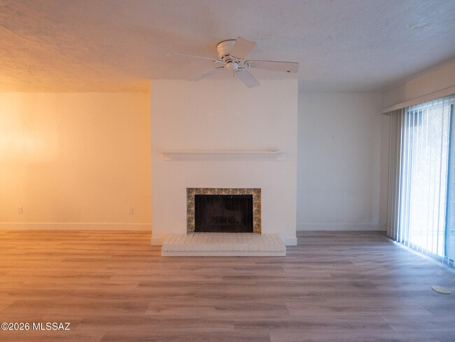 Building Photo - 558 N Dodge Blvd