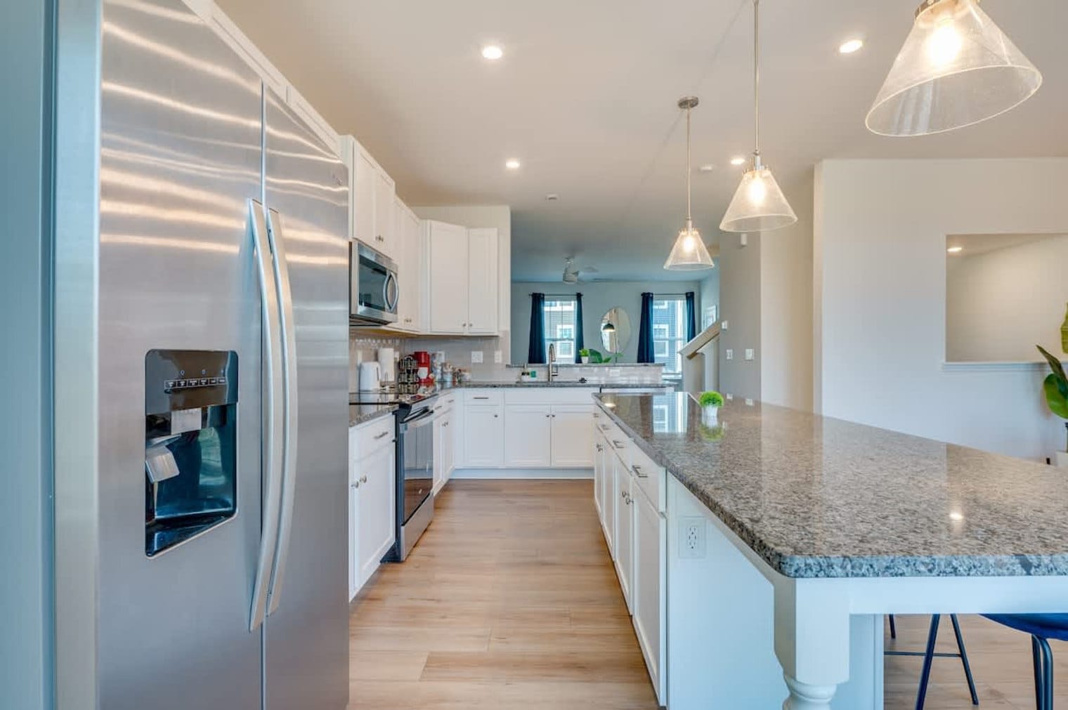 Building Photo - 4122 Bunker Dr