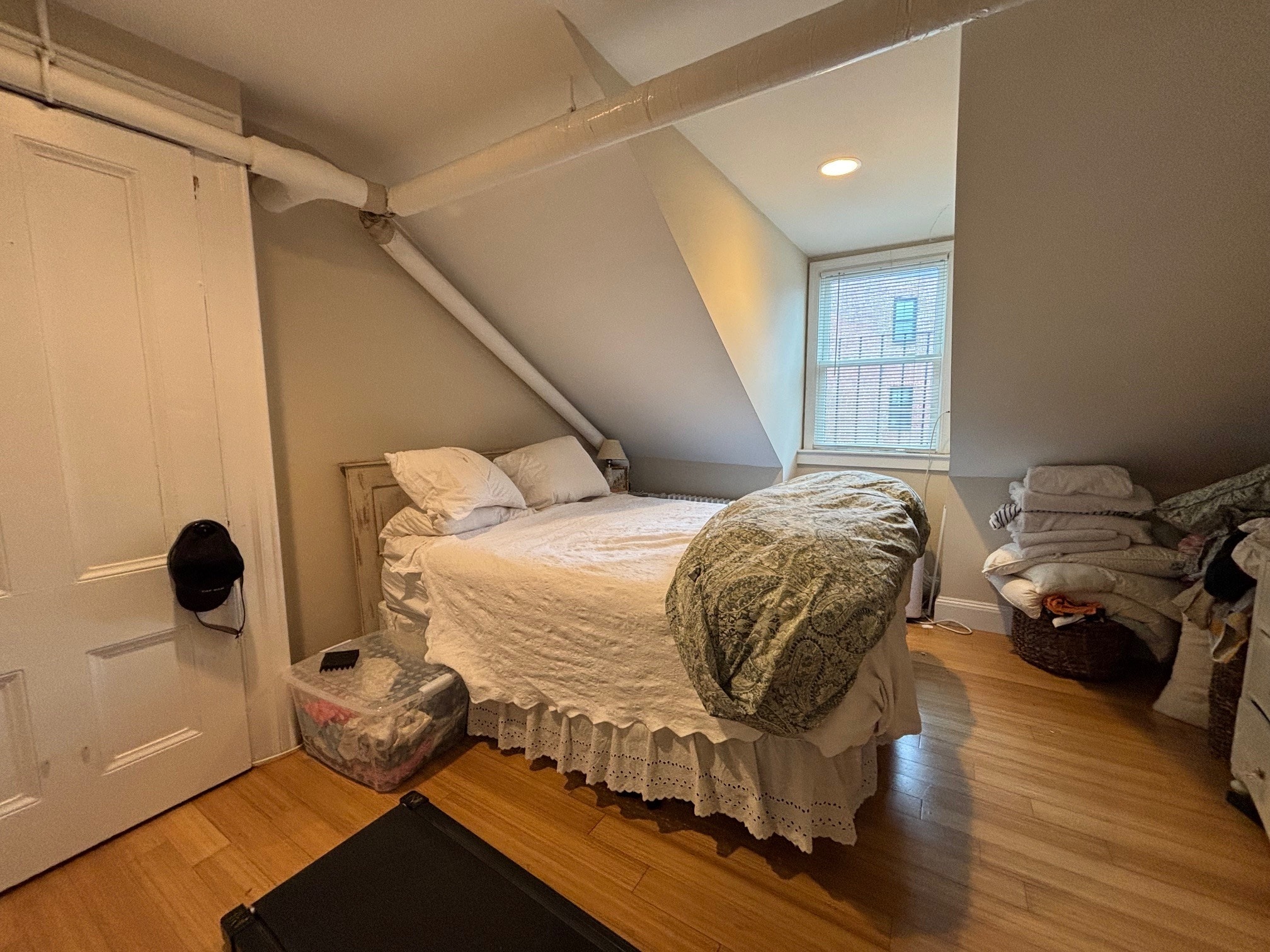 Building Photo - 91 Charles St