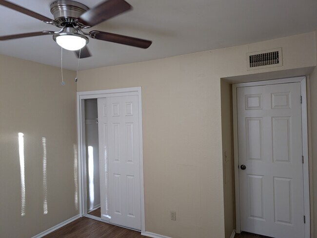 Building Photo - 14417 N Teakwood Ln